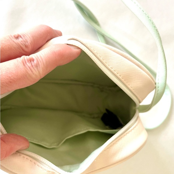 Keroppi Sitting Camera Crossbody Bag - Picture 5 of 6